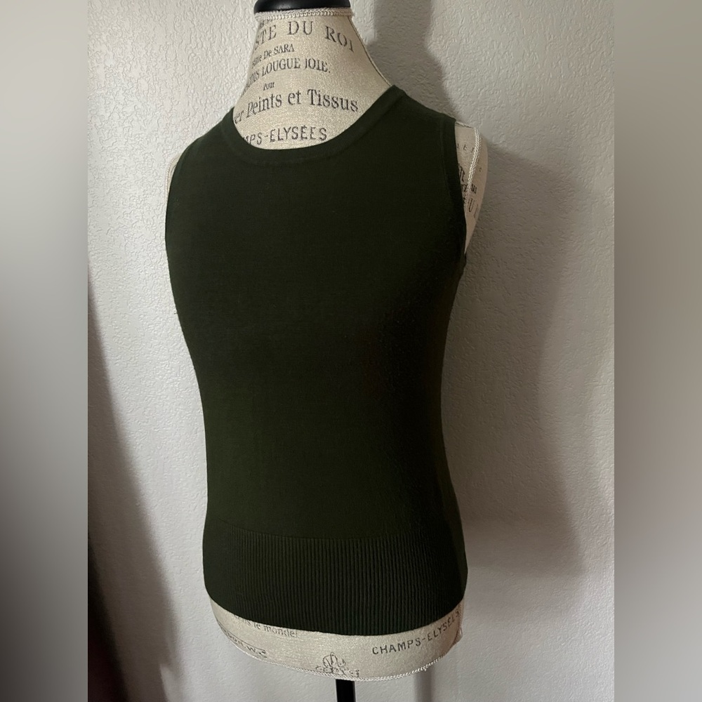 Small Grace Elements Green Sleeveless Sweater - image 6